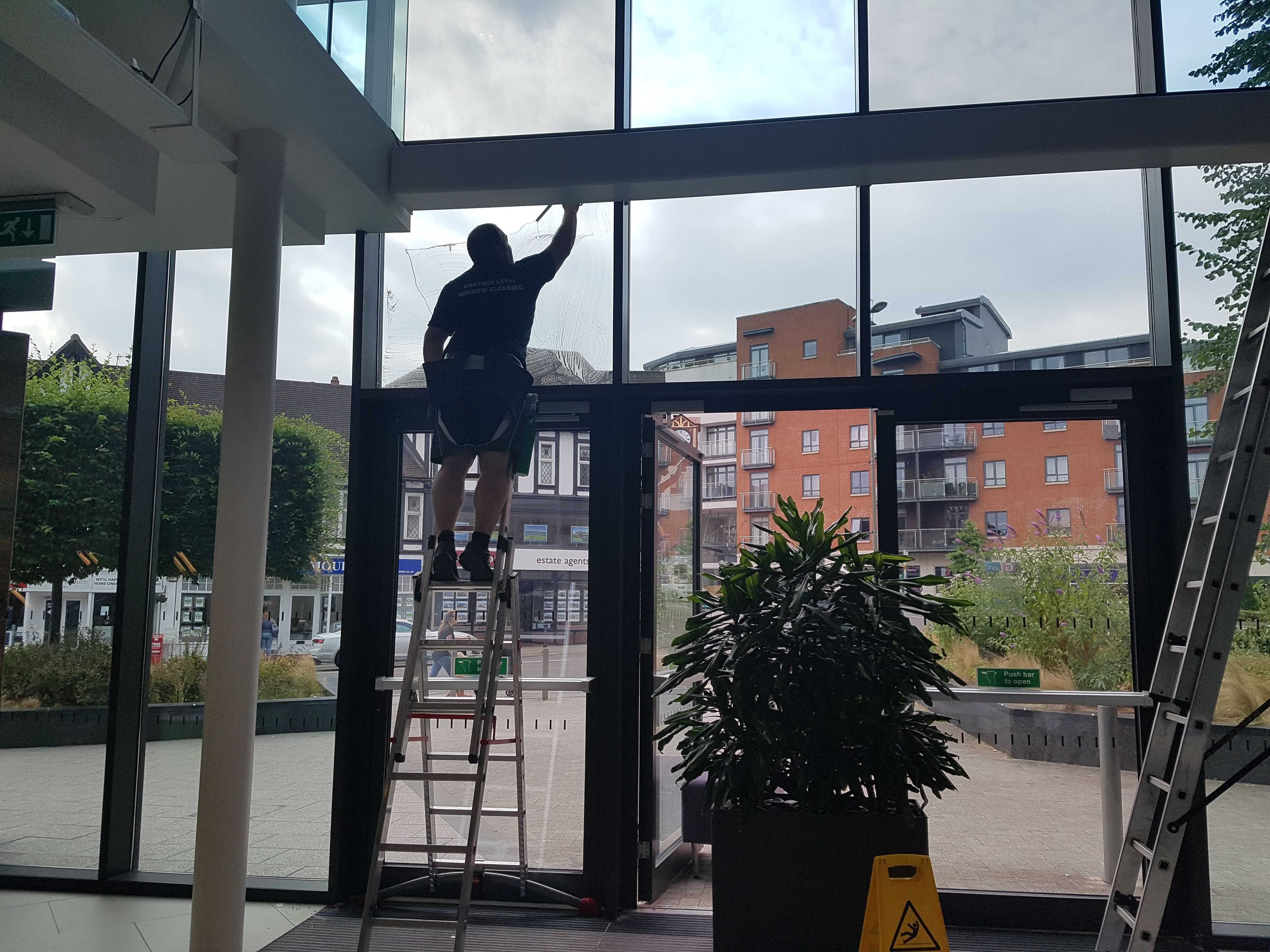 glive-guildford-window-cleaning-3